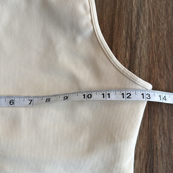 Alo Goddess Rib Cropped Dynamite Tank Top - French Vanilla, M - Picture 6 of 12